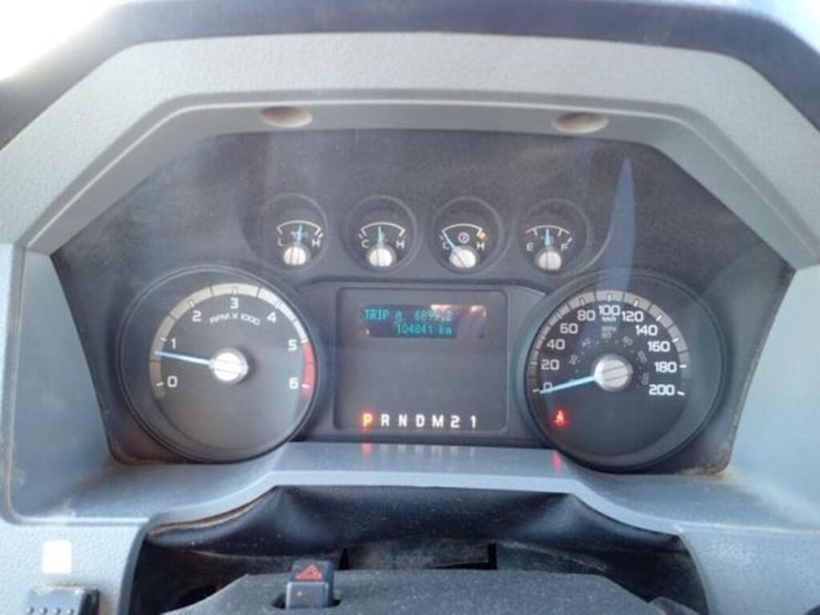 2016-ford-f650-image-13