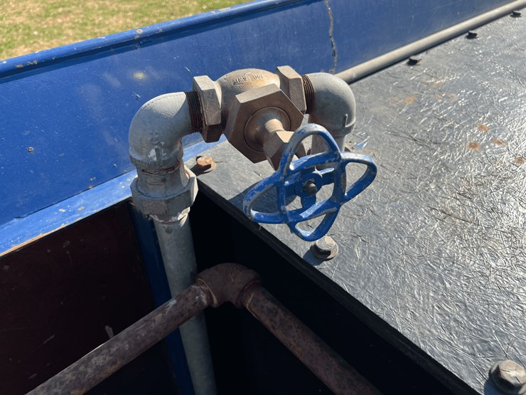 frick-steam-locomotive-with-track-image-253