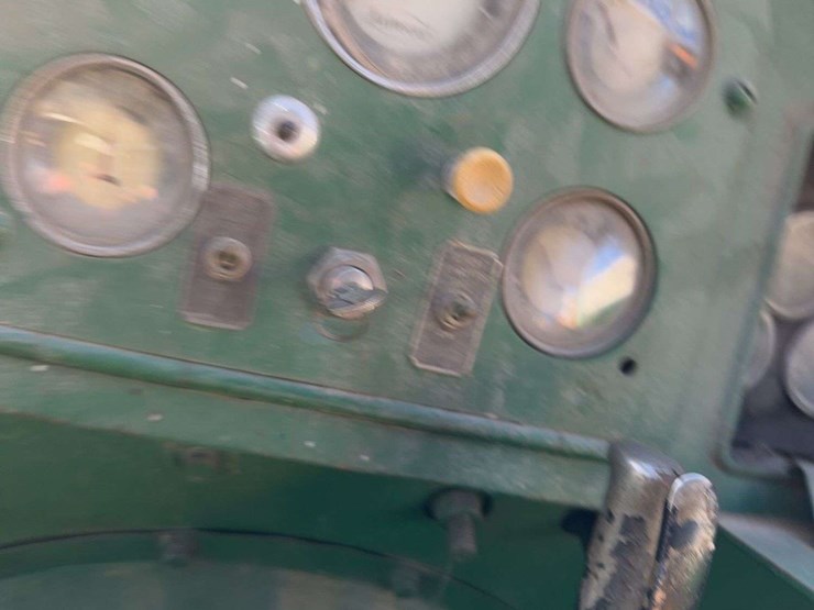 autocar-u70-truck-tractor-image-41