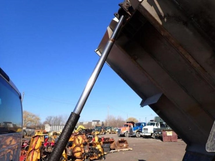 2016-ford-f650-image-55