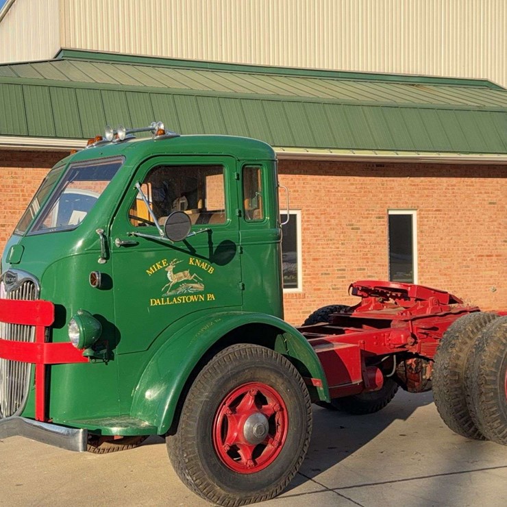 Autocar U70 Truck Tractor