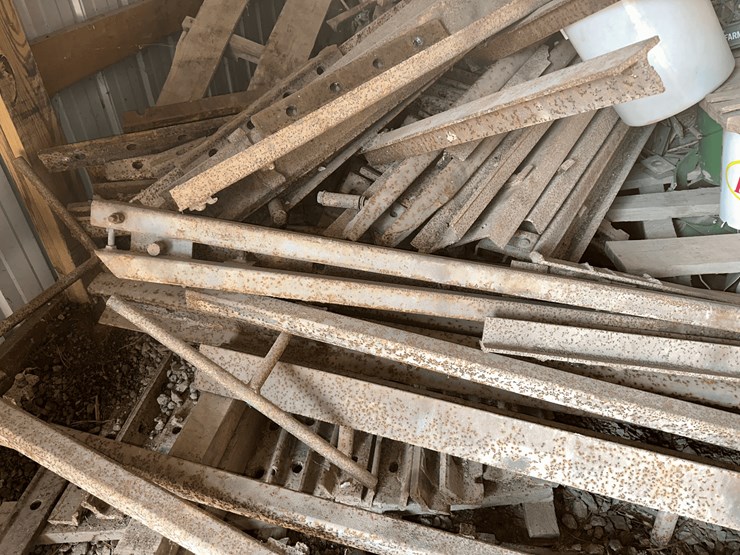 frick-steam-locomotive-with-track-image-261