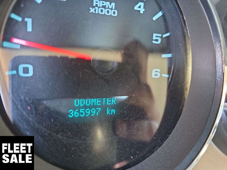 2010-chevrolet-silverado-2500hd-image-38