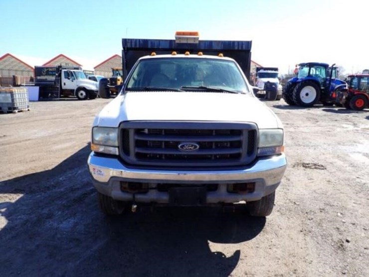 2003-ford-f550-xl-image-2