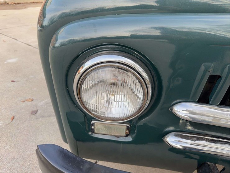 1951-international-l-112-image-50