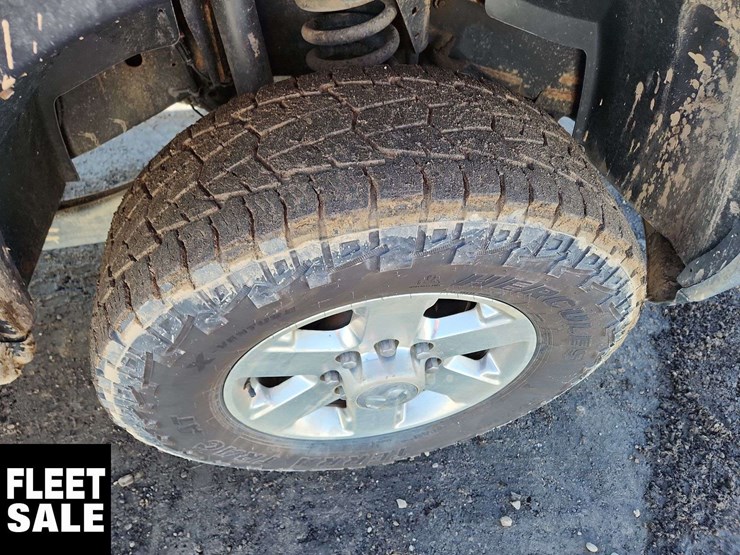 2013-dodge-3500-image-31