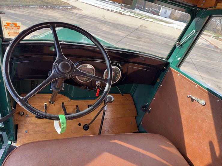 1934-international-c-1-canopy-express-image-15