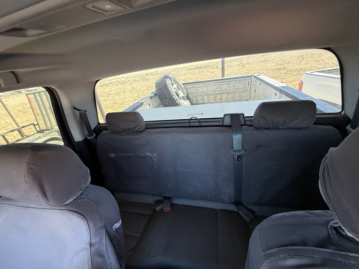 2019-chevrolet-silverado-2500hd-image-13