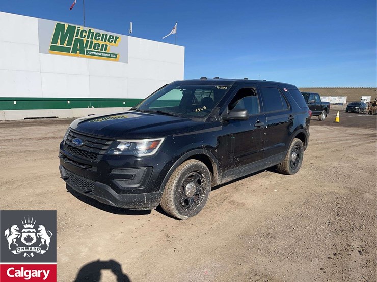 2019-ford-explorer-image-1