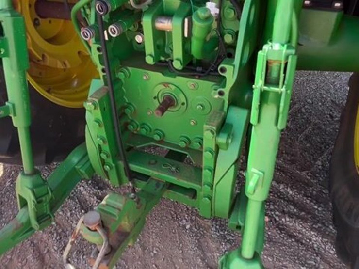 2013-john-deere-7200r-image-32