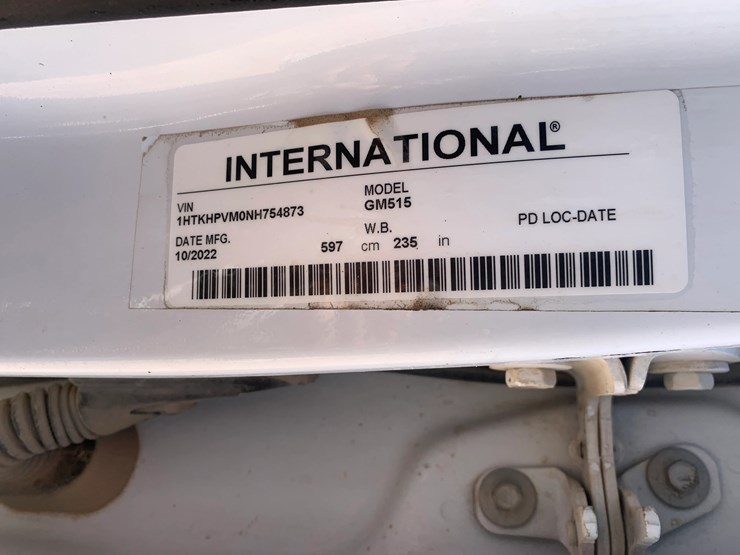 2022-chevrolet-silverado-6500hd-image-18