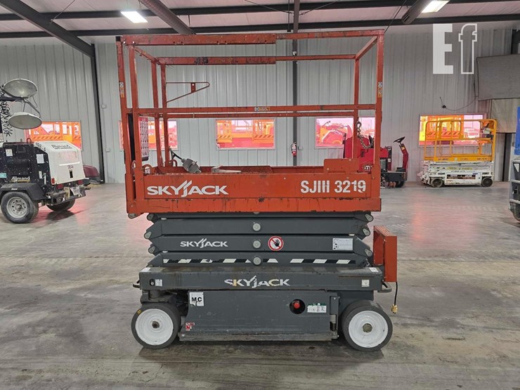 2018-skyjack-sjiii3219-image-5