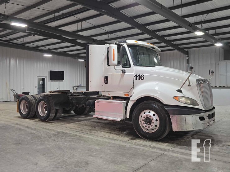 2017-international-prostar-image-2