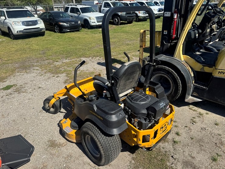 hustler-fastrak-gas-zero-turn-lawn-mower-54"-deck,-132-hours-showing-image-4
