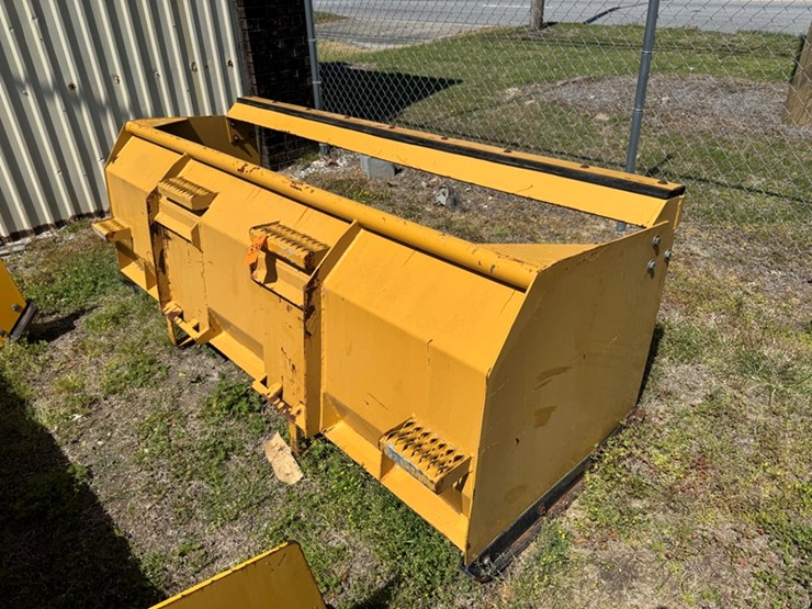 8'-front-push-blade-image-3