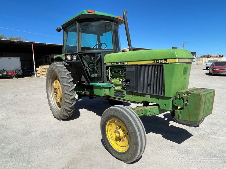 john-deere-3055-image-4