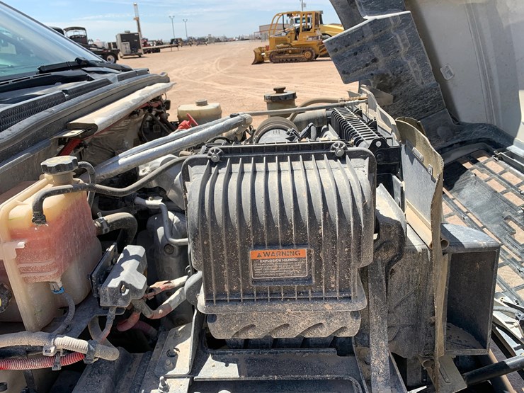 2022-chevrolet-silverado-6500hd-image-7