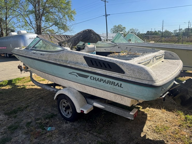 salvage-chaparral-boat-and-trailer-no-title-not-running-image-4