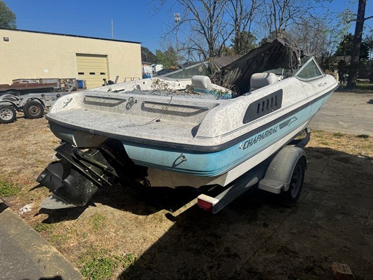 salvage-chaparral-boat-and-trailer-no-title-not-running-image-3
