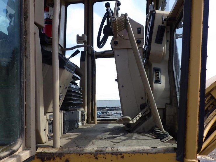 caterpillar-140h-image-55