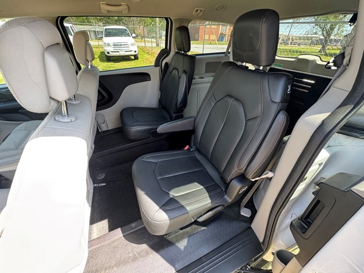 2019-dodge-grand-caravan-se-image-6