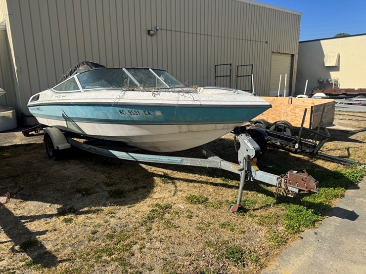salvage-chaparral-boat-and-trailer-no-title-not-running-image-2