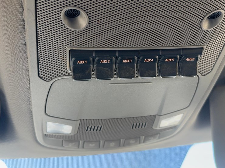 2019-ford-f550-image-16