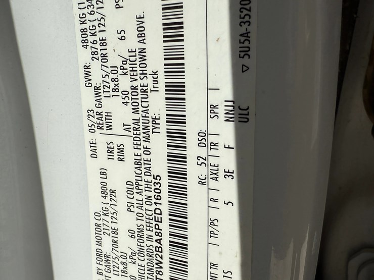 2023-ford-f250-image-21