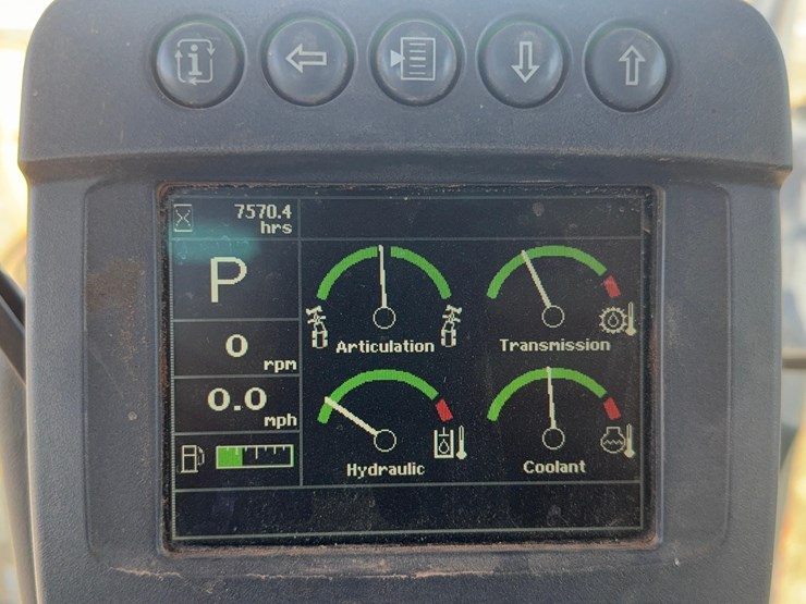 2018-deere-772g-image-39