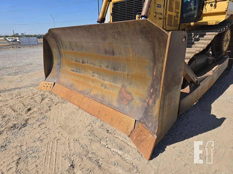 2006-caterpillar-d6r-iii-image-9