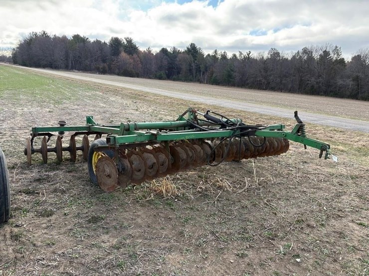 john-deere-14-image-1