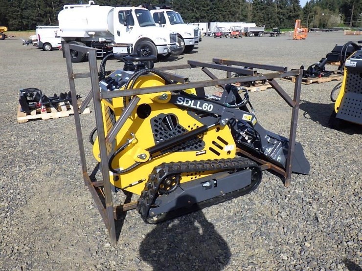 2026-sdlanch-ssl60-skid-steer-tracked-loader-image-3