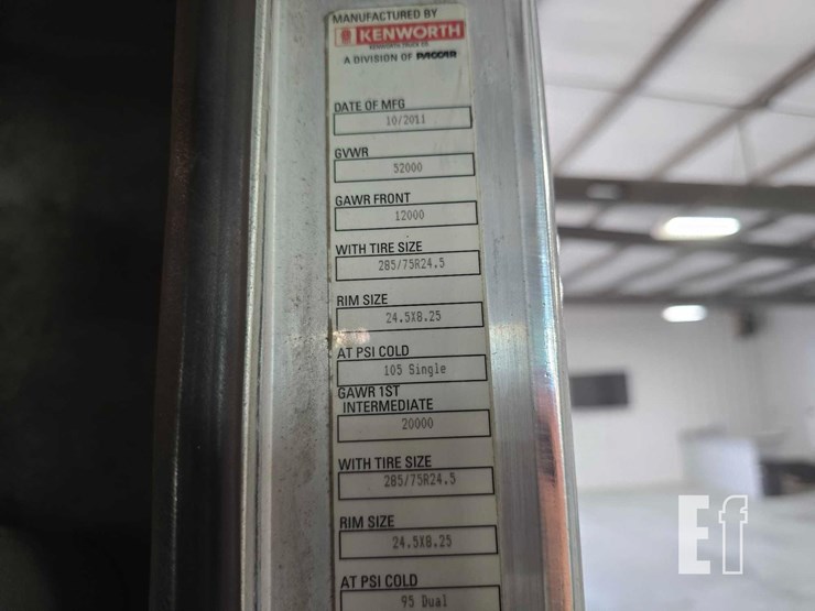 2012-kenworth-t800-image-27