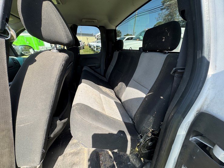 2009-chevrolet-silverado-1500-ls-image-6