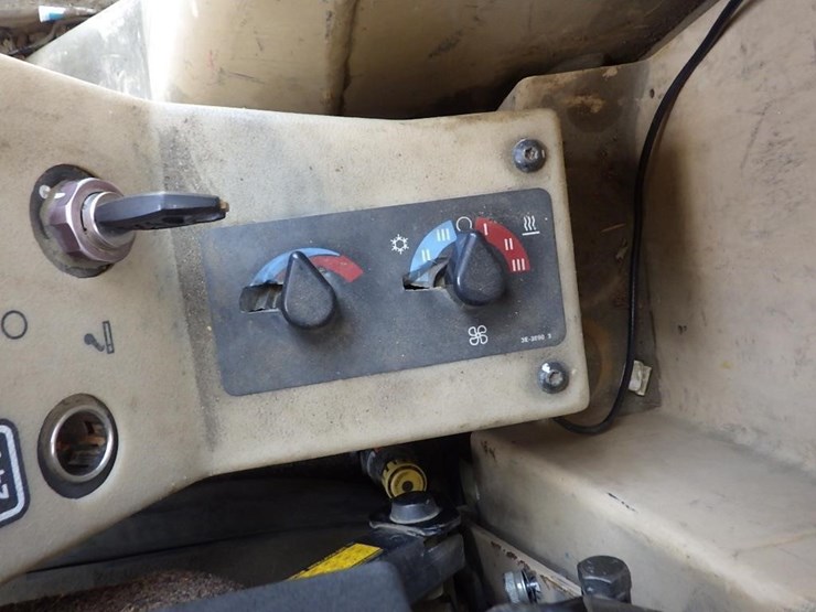 caterpillar-140h-image-73