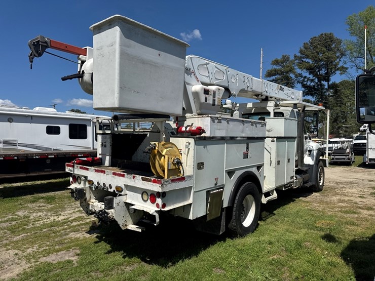 2011-international-7300-image-3