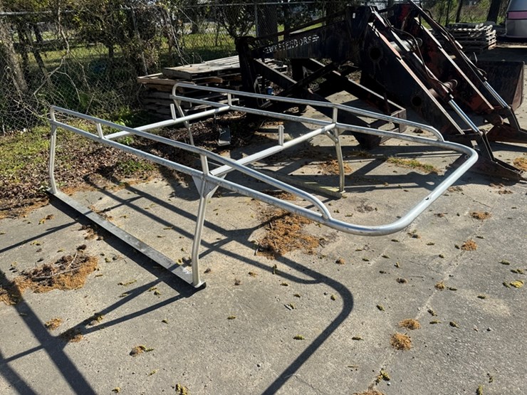 ladder-rack---came-off-'09-chevrolet-silverado---regular-cab,-long-bed-image-2