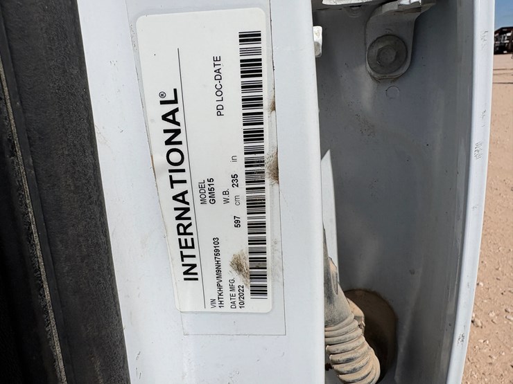 2022-chevrolet-silverado-6500hd-image-9