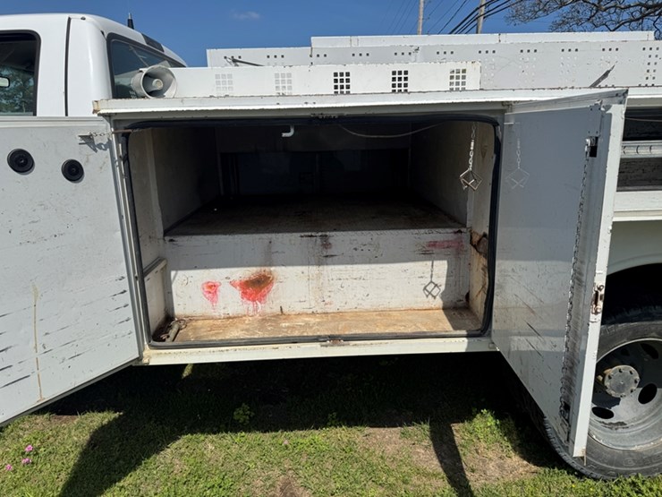 2004-ford-f450-image-6