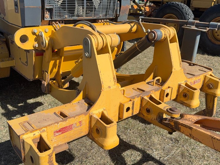 2018-deere-772g-image-26