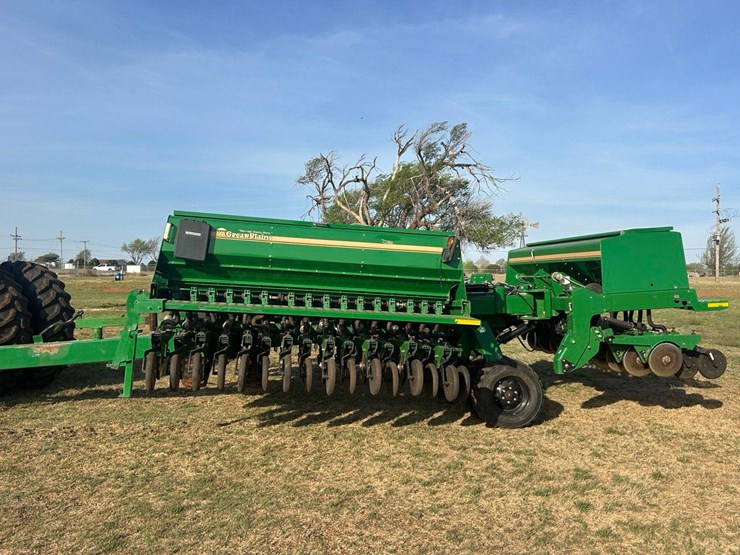 great-plains-3s3000hd-image-1