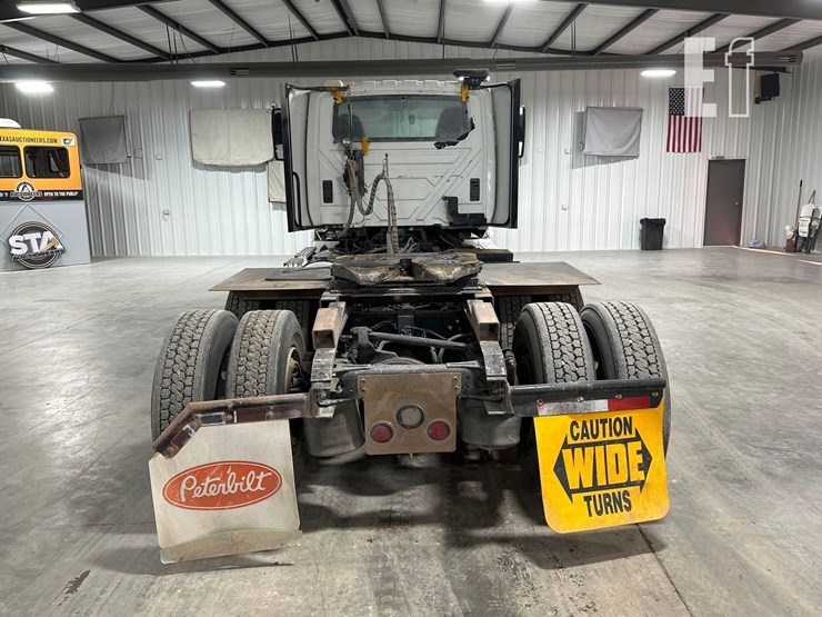 2017-international-prostar-image-8