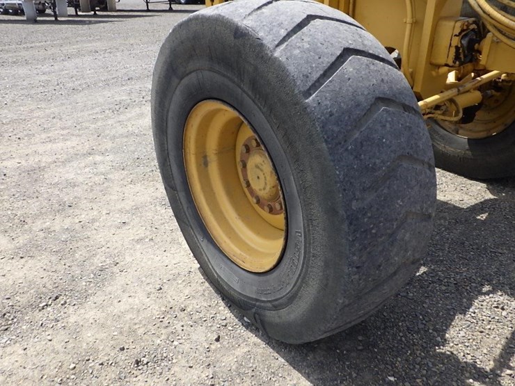 caterpillar-140h-image-49