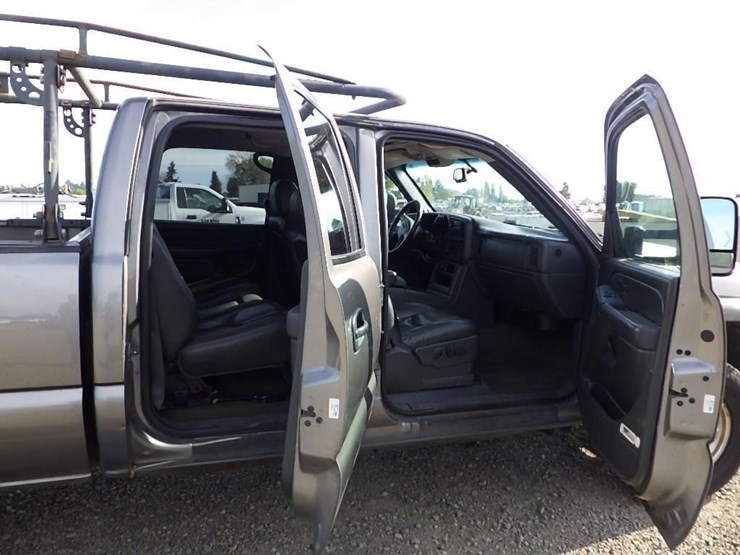 2007-gmc-sierra-2500hd-image-17