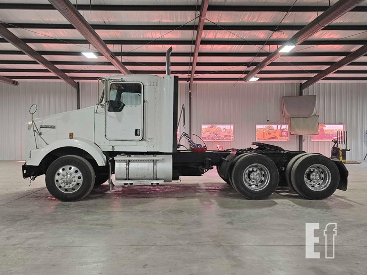 2003-kenworth-t800-image-5