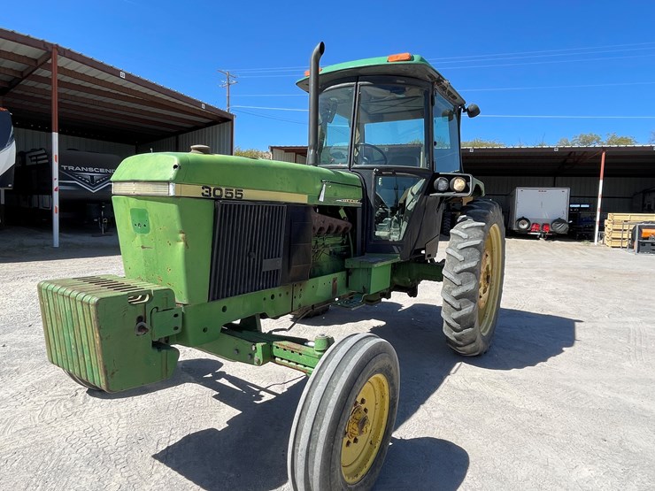 john-deere-3055-image-70
