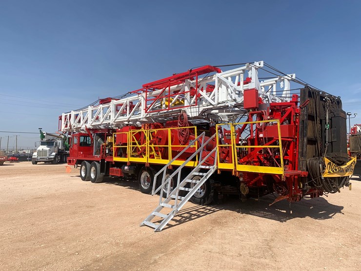 2012-caterpillar-c13-image-10