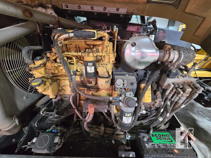 2013-caterpillar-tl943c-image-26