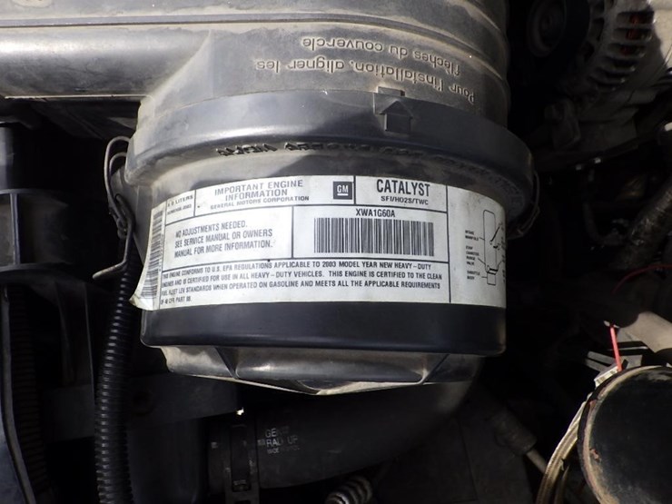 2003-chevrolet-3500-image-17