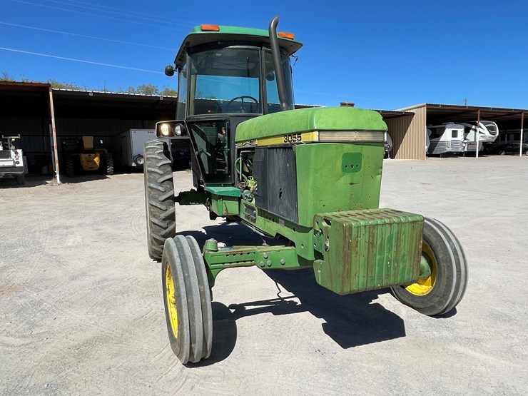 john-deere-3055-image-3